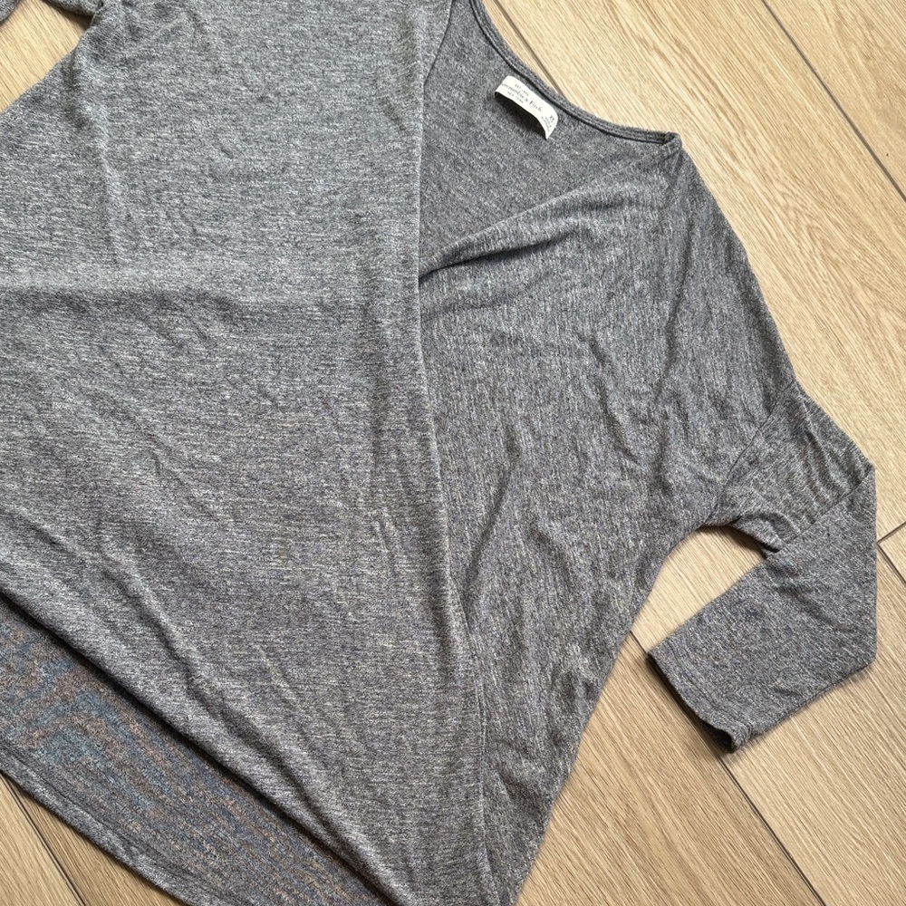 Abercrombie & Fitch Heather Gray Cross Front Long Sleeve Shirt Size XS Business